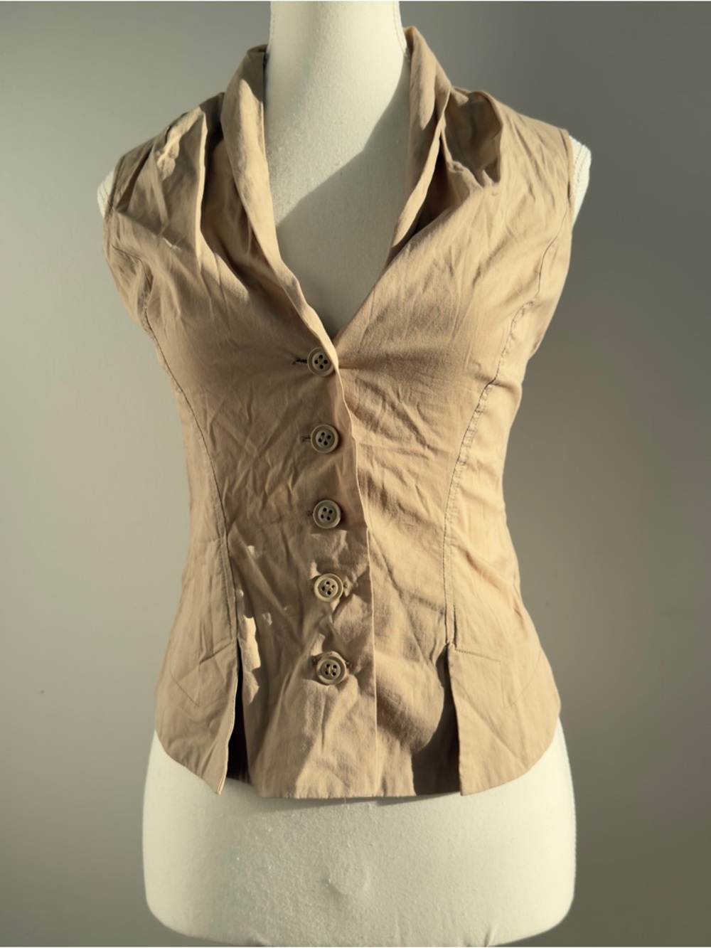 Le Chateau Sleeveless Button-Front beige Blouse